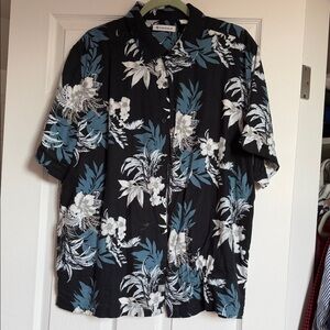 Cubavera Black and Blue Floral Shirt size XL